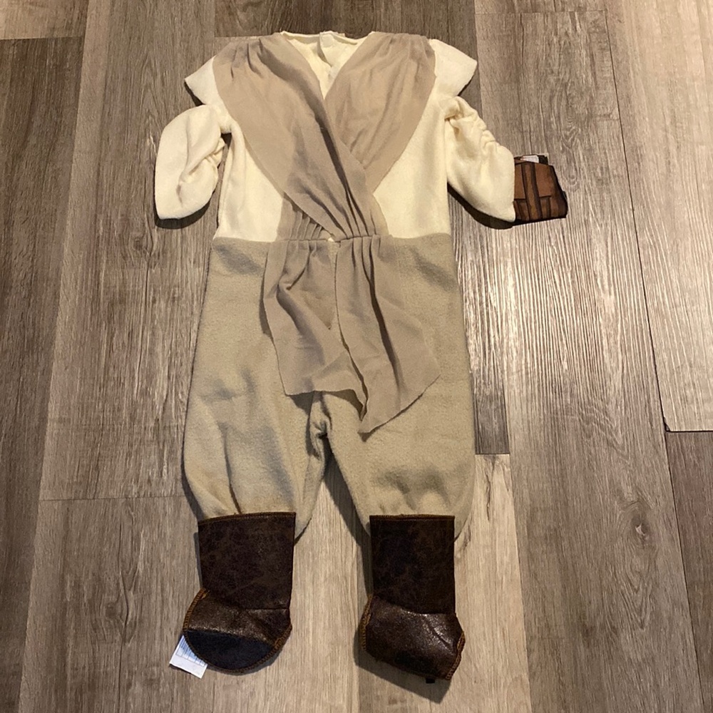 Star Wars Girls The Force Awakens Rey Halloween Costume no belt size 4T